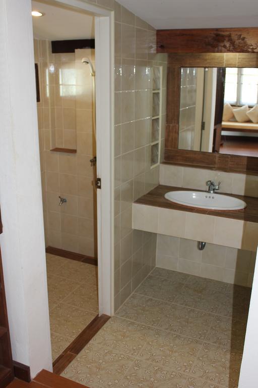Sea Scene Resort Wok Tum Room photo