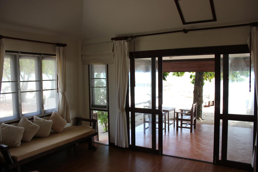 Sea Scene Resort Wok Tum Room photo