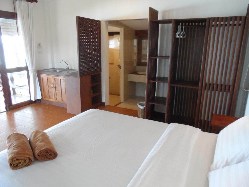 Sea Scene Resort Wok Tum Room photo