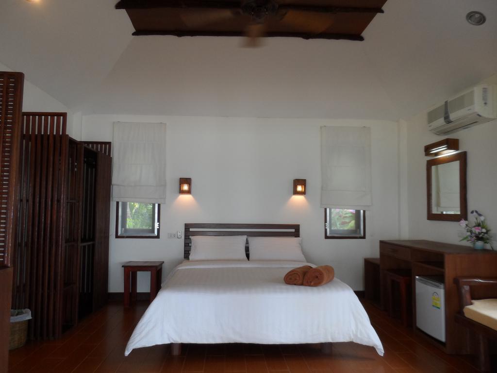 Sea Scene Resort Wok Tum Room photo